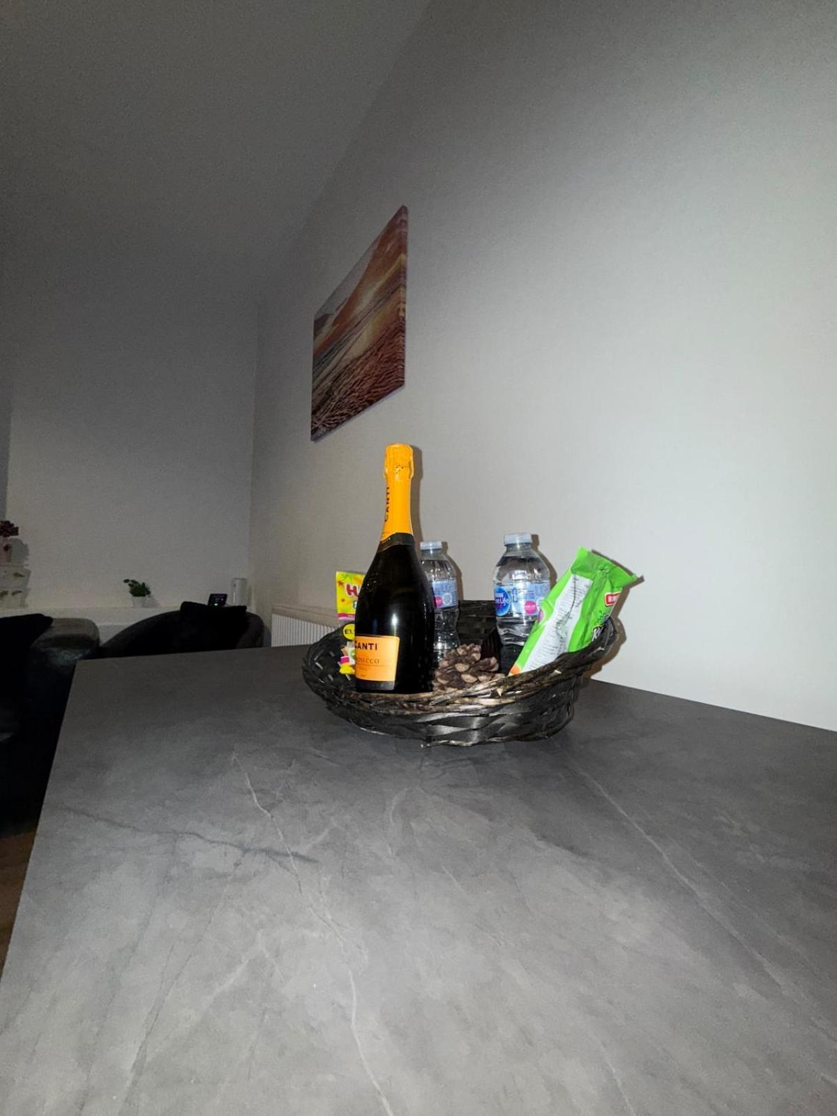 Charming 3-Bedroom House Cardiff Esterno foto